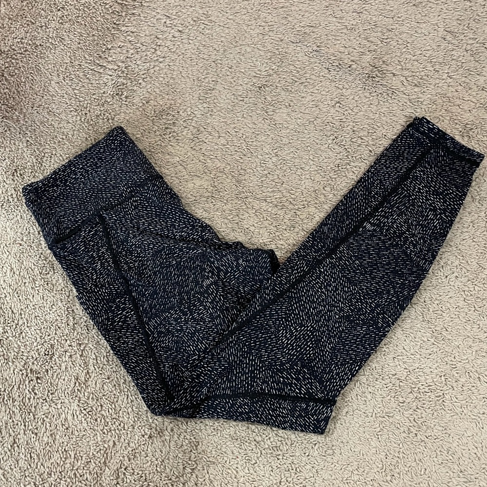 Athleta Salutation Pocket Legging